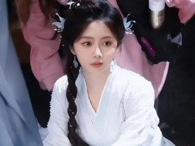 浪姐友谊不散!网友偶遇郭碧婷张予曦刘忻夜爬长城