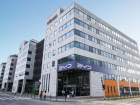 容易被误解的是,刘品言官宣结婚怀孕 穿婚纱与丈夫跳舞浪漫唯美