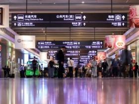 葛荟婕回应女儿小苹果不找她:她有自己的思想